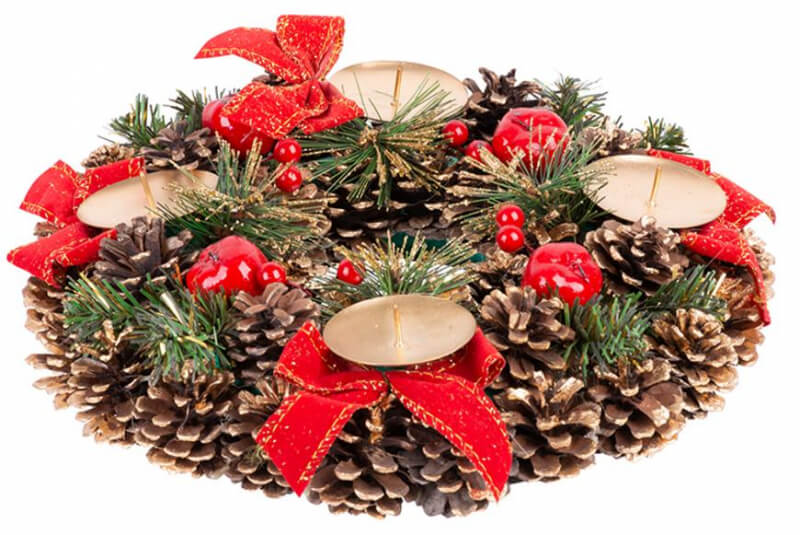 vianočný adventný prírodný veniec so štyrmi hrotmi na sviečky, jabĺčkami a mašľami s priemerom 25cm